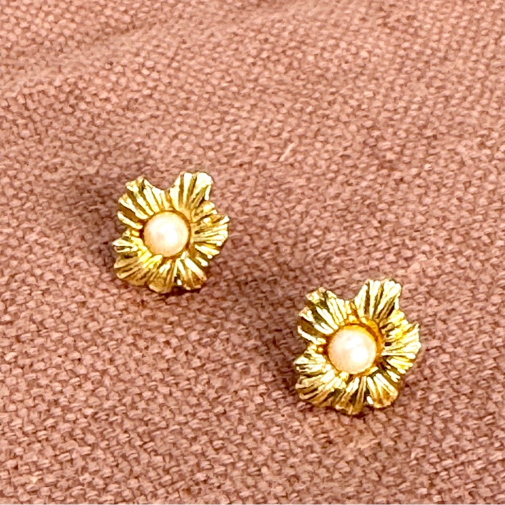 Vintage Gold Floral Stud Earrings with faux pearl center